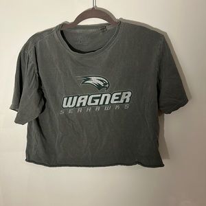 wagner college cropped tee